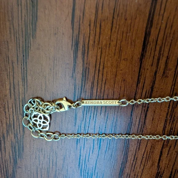 Kendra Scott Necklace - Picture 2 of 2